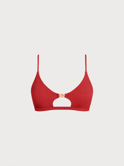 Bikini Top Rojo con Recortes y Detalles Dorados