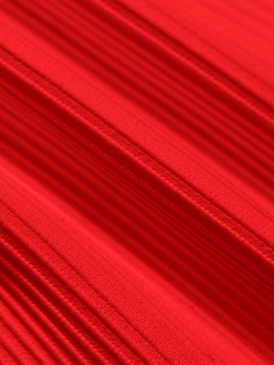 Bikini Top Rojo con Recortes y Detalles Dorados