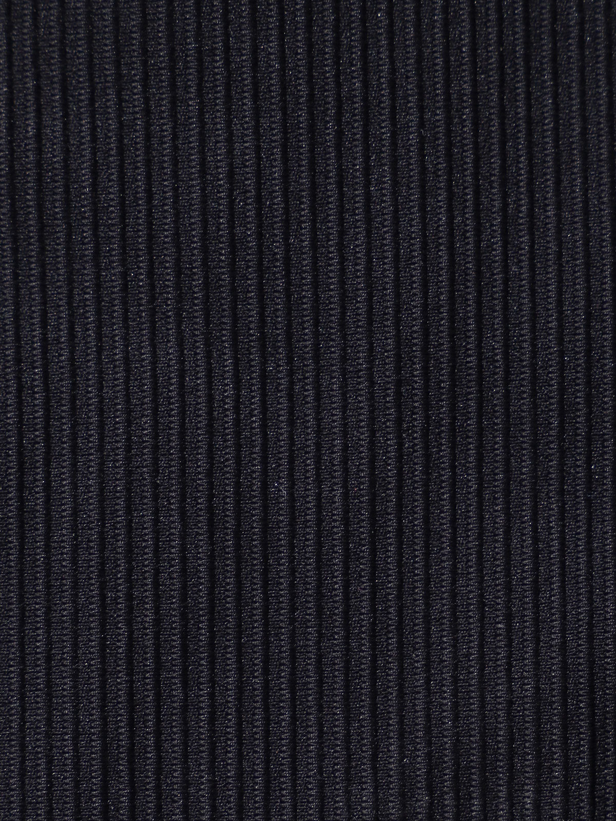 Top de bikini negro con detalles dorados